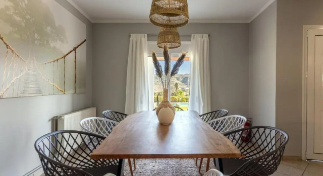 Вилла Luxury Garden Villa with Heated Pool