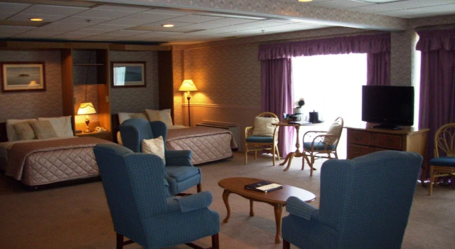 Двухместный семейный номер Standard Riveredge Resort Hotel