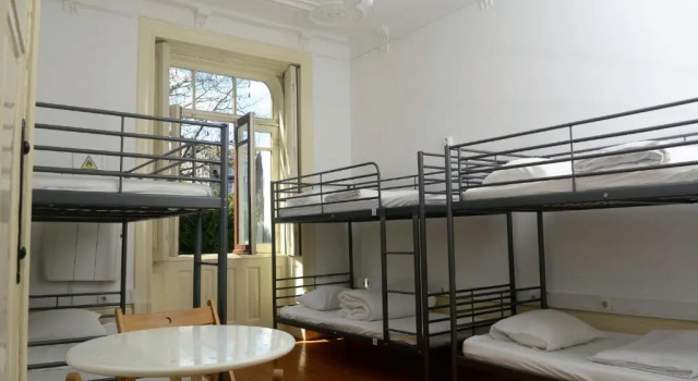O2 Hostel