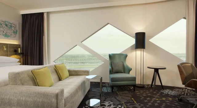 Двухместный номер Executive Lounge Access Corner Отель Hilton Amsterdam Airport Schiphol