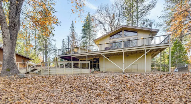 Коттедж Deck + Fire Pit: Pine Mountain Lake Getaway!