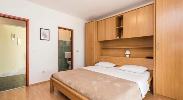 Awesome Home in Povljana With Wifi and 1 Bedrooms, Rezerwuj Hotel Povljana 