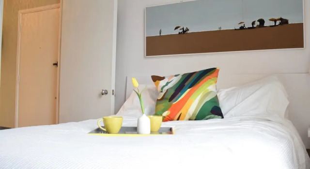 Sleek 1 Bedroom Flat Near Royal Oak, Забронировать Отель Лондон Большой Лондон, рядом с Станция метро Paddington (линия H&amp;C)