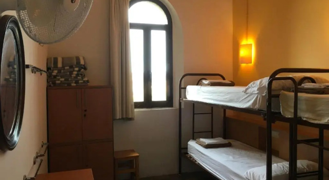 Кровать в общем номере Alberg Solidanca Hostel