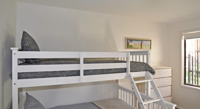 52 On Bayview - Pet Friendly (Outside Only), Book Hotel Inverloch 