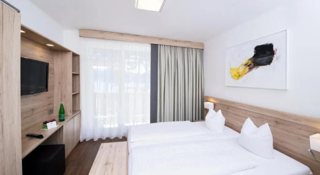 Двухместный номер Standard с балконом и с видом на озеро Terrassenhotel Reichmann
