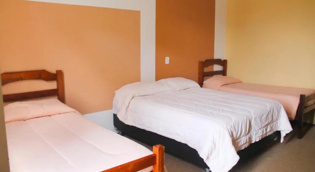 Четырёхместный номер Standard Hotel Platanus