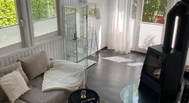 Ferienhaus "Auszeit mit Herz" im Ferienpark Extertal - Kamin, Fass-Sauna, Massagesessel, Забронировать Отель Отели Экстерталь с парковкой, Парковка