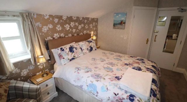 Raincliffe Hotel