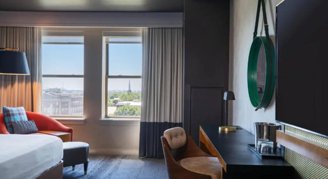 Четырёхместный номер Standard Renaissance Philadelphia Downtown Hotel