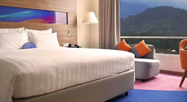Двухместный номер Premier Novotel Taiping Perak