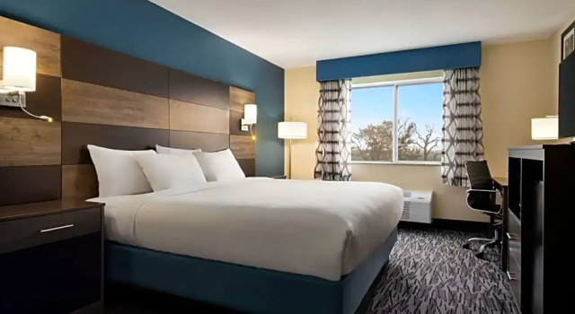 Апартаменты AmericInn by Wyndham Dodgeville