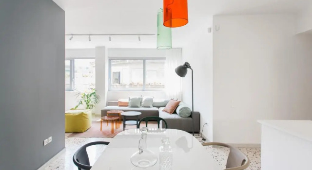 Stylish & perfectly located apartment, (Ermou st)