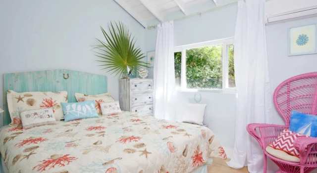 Moonflower home, Prenota Hotel Gregory Town Harbour Island.