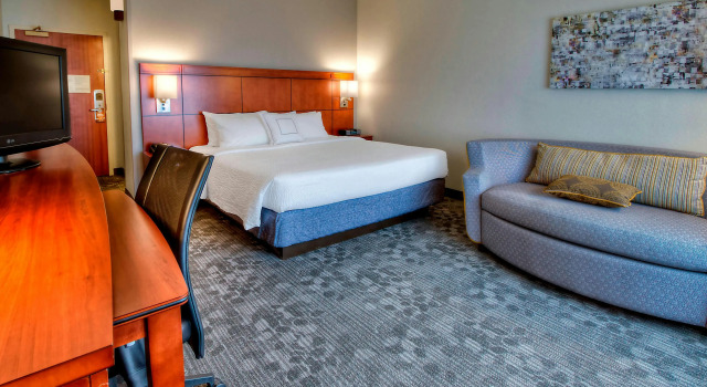 Courtyard by Marriott Burlington, Buchen Sie Hotel Burlington North Carolina