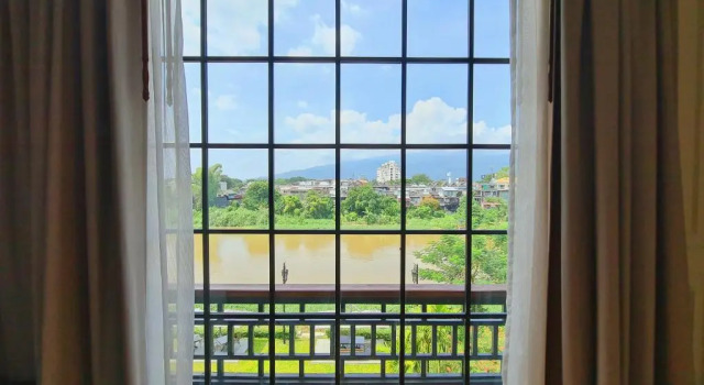 Полулюкс Buri Sriping Riverside Resort & Spa