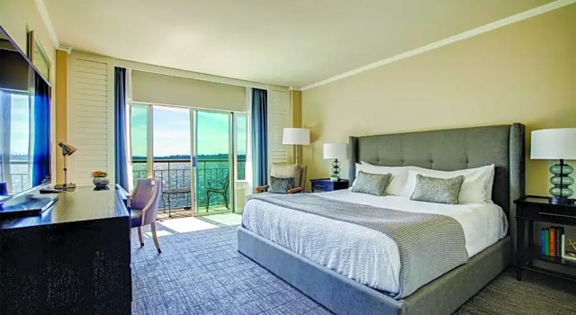 Двухместный номер Standard с балконом The Woodmark Hotel & Still Spa on Lake Washington