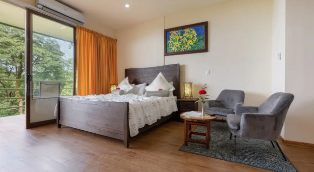 Полулюкс Issimo Suites