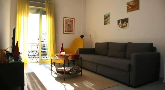 Lovely sea front apartment, Book Apartment Hotels in Central Greece with Parking, Parking