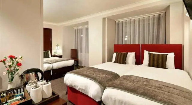Номер Standard Mercure Hotel London Kensington