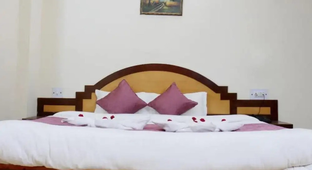Hotel Ambika, Забронировать Отель Отели Манали с завтраком, Завтраки