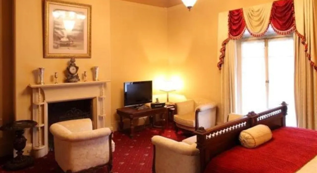 Rose & Crown Hotel, Buchen Sie Hotel Perth CBD Perth