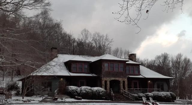 Laughing Heart Lodge, Забронировать Отель Хот Спрингс Северная Каролина