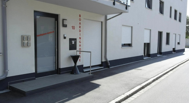 Boarding House Landshut, Varaa Hotelli Hotellit Baijeri pysäköinnillä, Pysäköinti