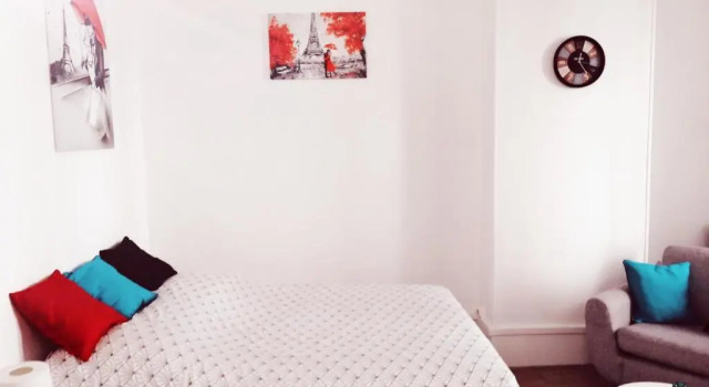 Студия Studio dans un quartier résidentiel à Montrouge avec le métro à 2 min