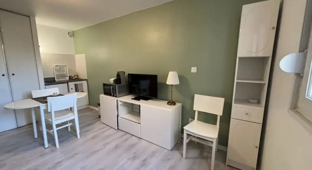 Studio Avec Place de Parking, Varaa Huoneisto Arras 