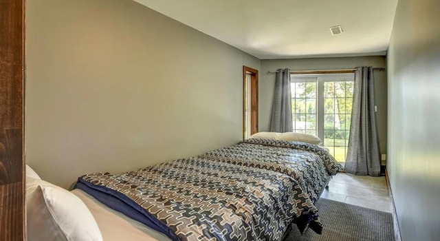 Chalet Phoenix, Buchen Sie Chalet Hotels in Québec mit Parkplatz, Parkplätze