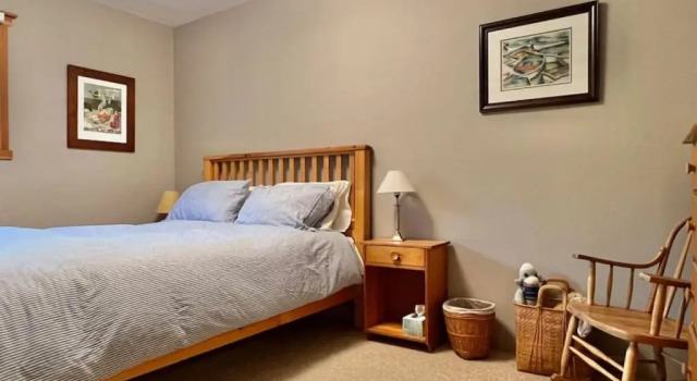 Beautiful 2 bedroom home with ocean and sunset views, Забронировать Отель Боуэн Айлэнд Lower Mainland British Columbia