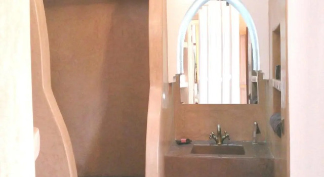Camera Standard Riad Miski
