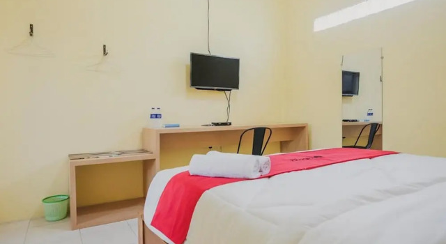 RedDoorz near RS Imanuel Lampung, Reserva ahora Hotel Hoteles de 3 estrellas en Sumatra, 3*