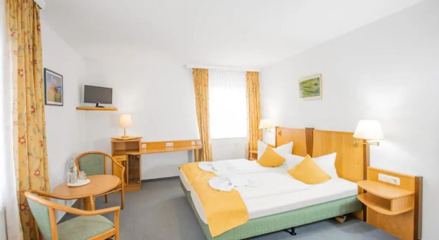 Четырёхместный номер Standard Hotel garni Zwickau-Mosel