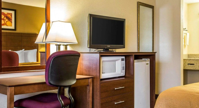 Двухместный номер Standard Quality Inn & Suites Morrow Atlanta South