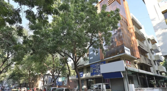OYO Flagship 711 Hotel Crystal