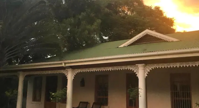 Lawley House, Забронировать Отель Отели Булавайо с завтраком, рядом с Natural History Museum of Zimbabwe, Завтраки