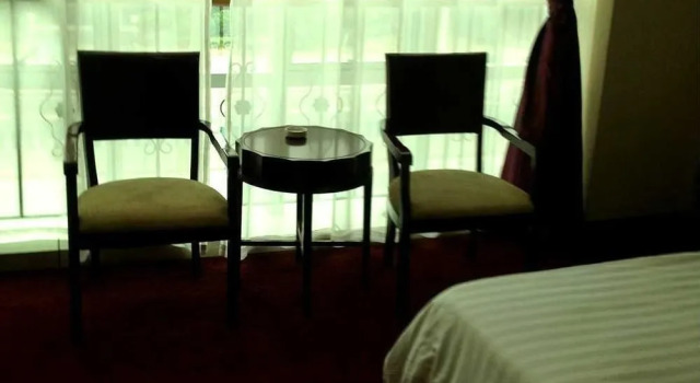 Qingpu Family Hotel, Varaa Hotelli Qingpu Shanghai
