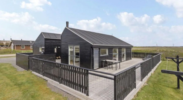 "Chiuvana" - 300m from the sea in Western Jutland, Забронировать Отель Отели Limfjord с парковкой, Парковка