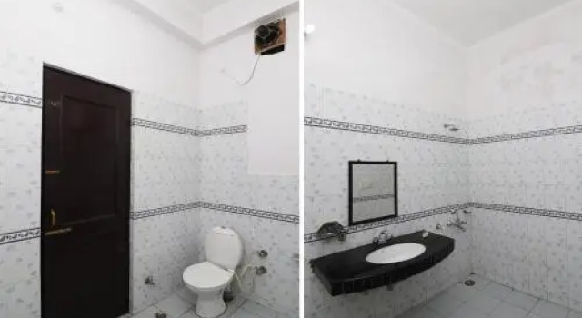 Collection O 28193 Hotel Navya Inn, Забронировать Отель Отели Гомти Нагара с парковкой, Парковка