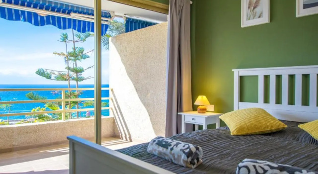 Modern Oceanview Apt 5min to Beach by DreamHomesTenerife, Prenota Hotel Hotel a Tenerife con piscina, Piscina