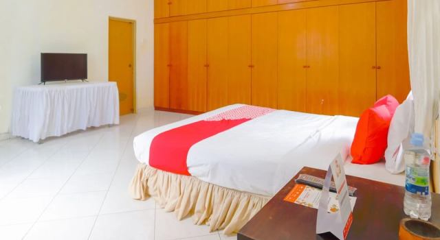 OYO 1967 Hotel House of Eva Syariah Near Rumah Sakit Umum Daerah Jagakarsa, Rezervasyon Otel Jagakersa otoparklı oteller, Otopark