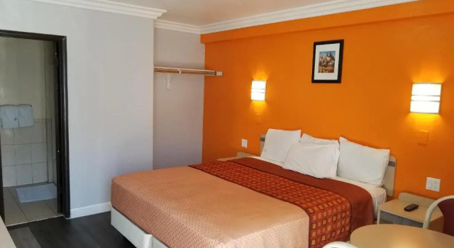 Номер Standard Value Inn Hollywood