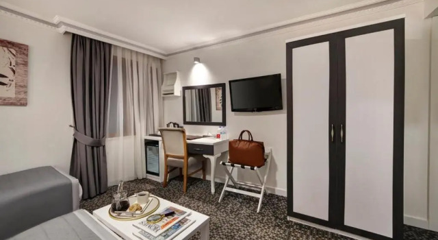 Трёхместный номер Economy Skalion Hotel