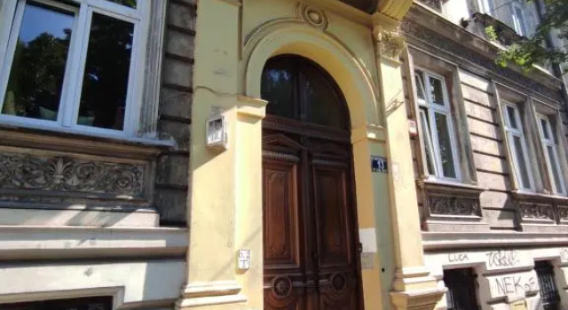 West.13 Guest Rooms, Забронировать Гостевой дом Гостевые дома Кракова, рядом с Church of the Holy Apostles Peter and Paul, Гостевой дом