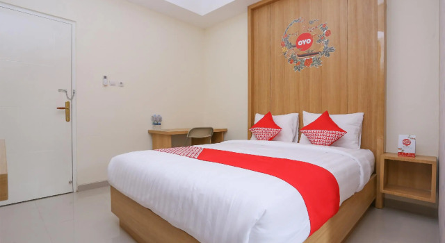 OYO 999 Garuda Guesthouse
