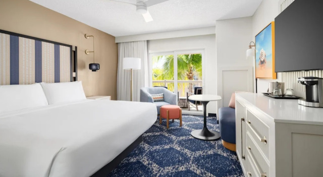 Номер Standard с балконом и с красивым видом из окна DoubleTree by Hilton Grand Key Resort