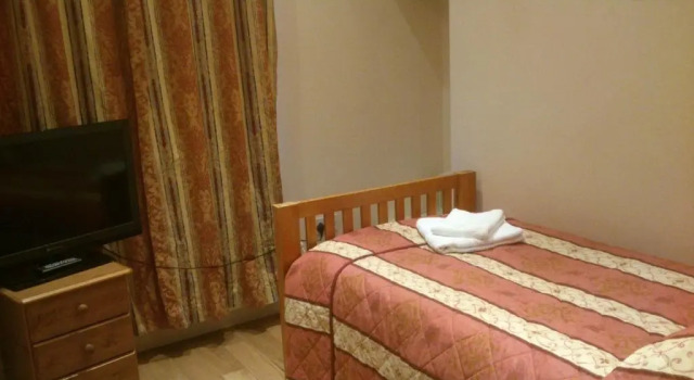 The Dharma Lodge, Забронировать Отель Отели Middlesex с завтраком, Завтраки