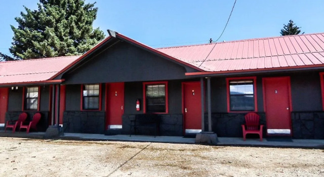 The Gold Pan Motel